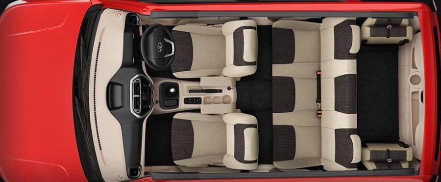Интерьер Mahindra TUV300 2015 года  (фото 13 из 40)